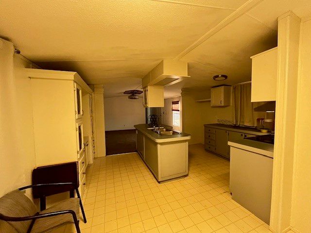 306 Pisces Drive, Granbury, TX 76049