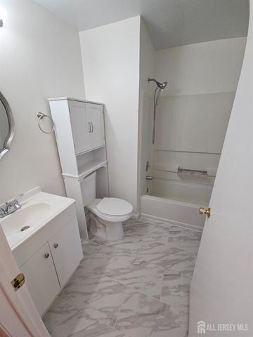 1226 Edpas Road, New Brunswick, NJ 08901