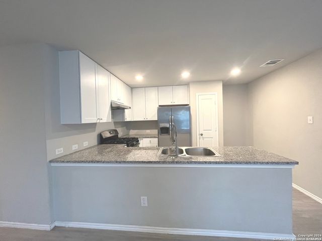 5360 Forbs Ln, Bulverde, TX 78163