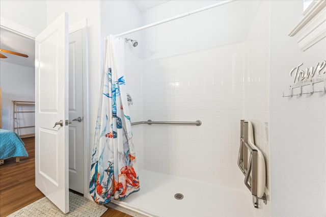 5906 Weber Avenue, Galveston, TX 77551