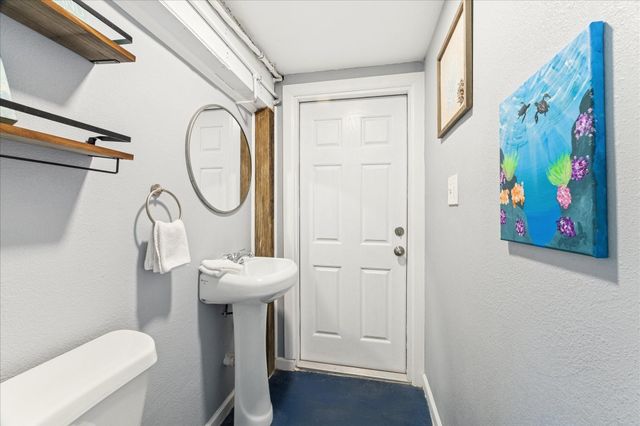 5906 Weber Avenue, Galveston, TX 77551