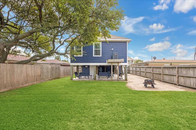 5906 Weber Avenue, Galveston, TX 77551