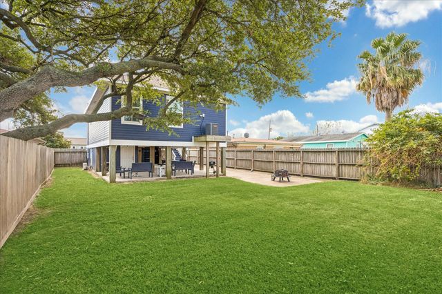 5906 Weber Avenue, Galveston, TX 77551