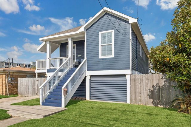 5906 Weber Avenue, Galveston, TX 77551