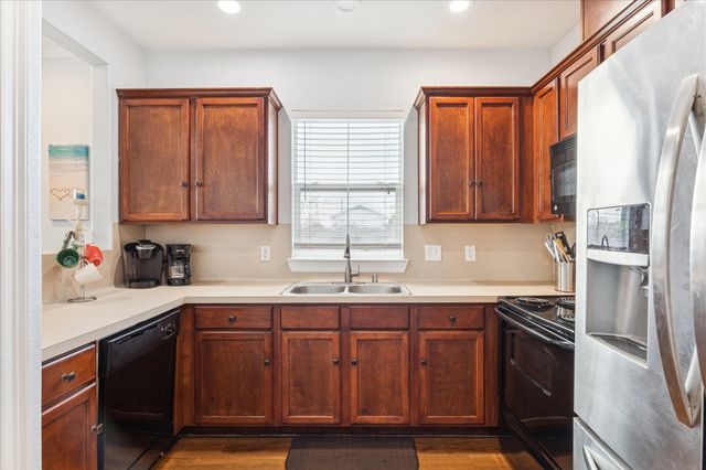 5906 Weber Avenue, Galveston, TX 77551