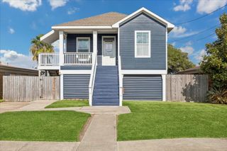 5906 Weber Avenue, Galveston, TX 77551