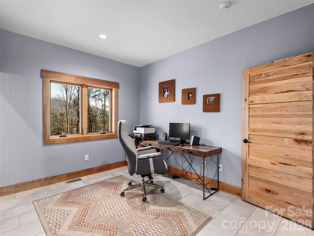 15 Sourwood Lane, Fletcher, NC 28732