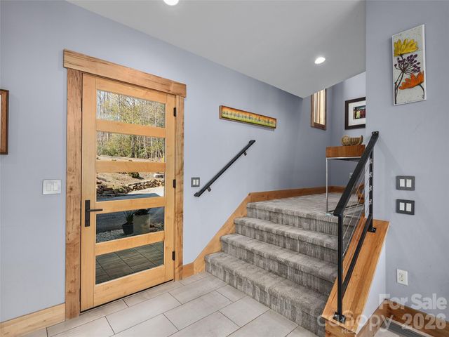 15 Sourwood Lane, Fletcher, NC 28732