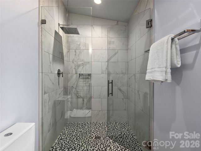 15 Sourwood Lane, Fletcher, NC 28732