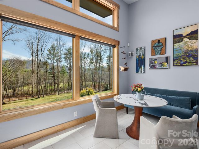 15 Sourwood Lane, Fletcher, NC 28732