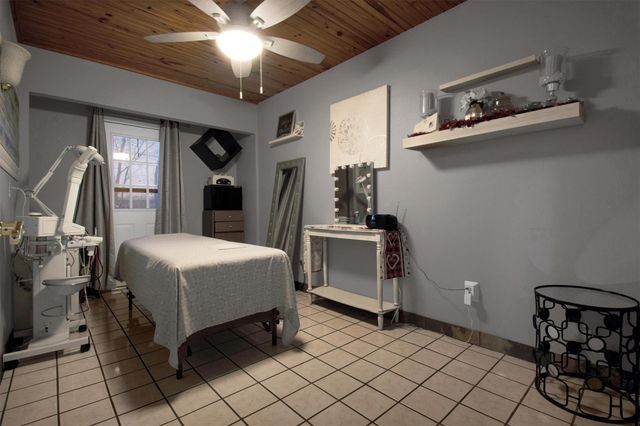 416 Depot ST, Elgin, TX 78621