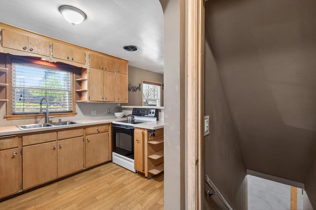 1700 Cottage Avenue E, Saint Paul, MN 55106