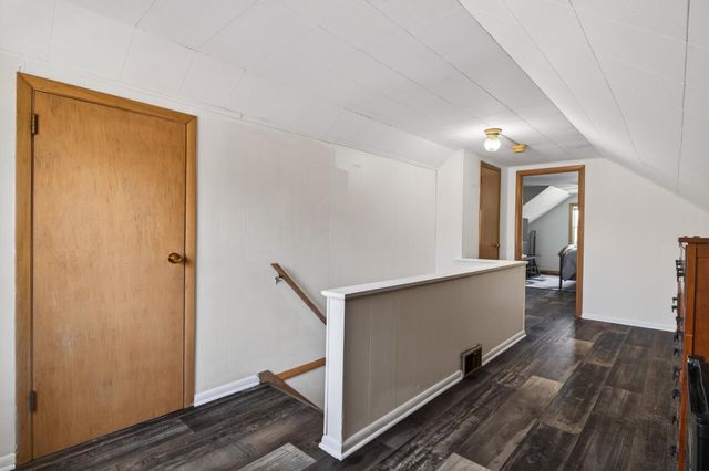 1700 Cottage Avenue E, Saint Paul, MN 55106