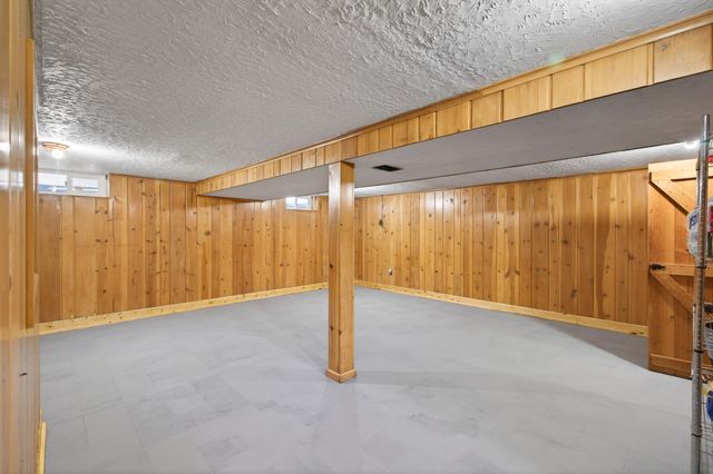 1700 Cottage Avenue E, Saint Paul, MN 55106