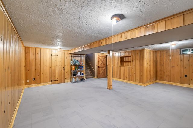 1700 Cottage Avenue E, Saint Paul, MN 55106