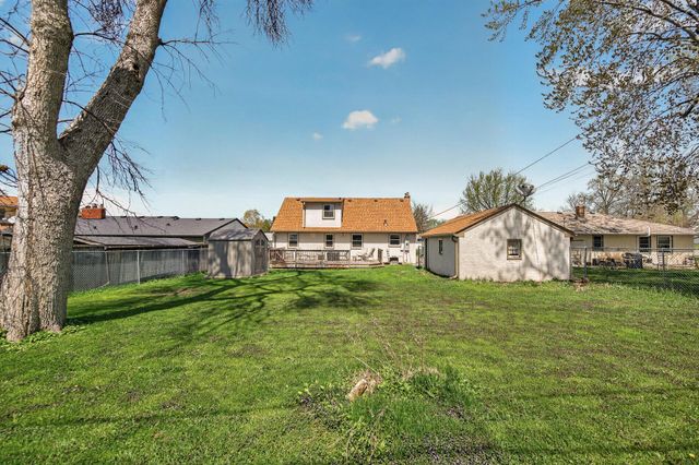 1700 Cottage Avenue E, Saint Paul, MN 55106