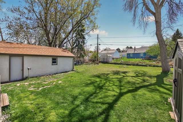 1700 Cottage Avenue E, Saint Paul, MN 55106