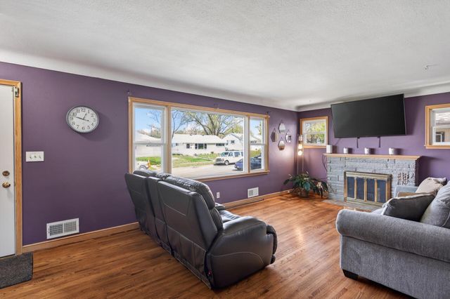 1700 Cottage Avenue E, Saint Paul, MN 55106