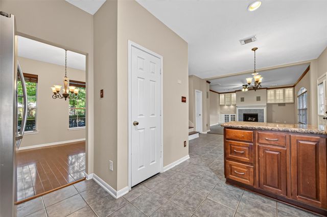 66 N Delta Mill Circle, Conroe, TX 77385