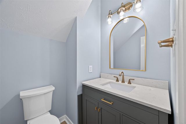 66 N Delta Mill Circle, Conroe, TX 77385