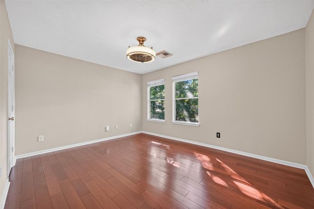 66 N Delta Mill Circle, Conroe, TX 77385