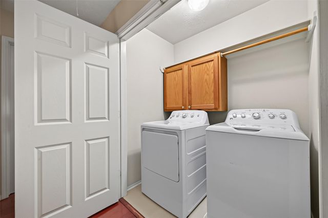 66 N Delta Mill Circle, Conroe, TX 77385