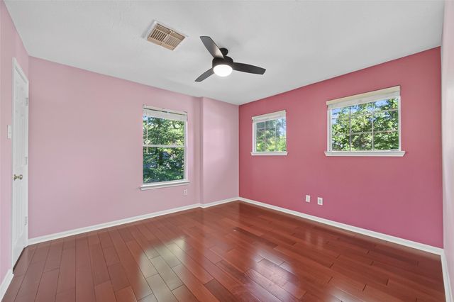 66 N Delta Mill Circle, Conroe, TX 77385