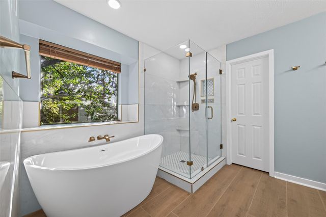 66 N Delta Mill Circle, Conroe, TX 77385