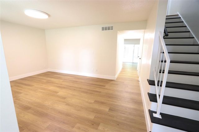 812 PARK LAKE CIRCLE 7, Maitland, FL 32751