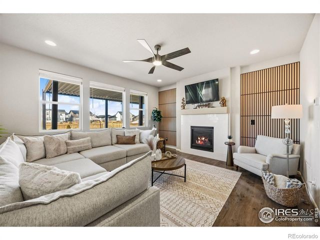 5247 Alberta Falls Street, Timnath, CO 80547