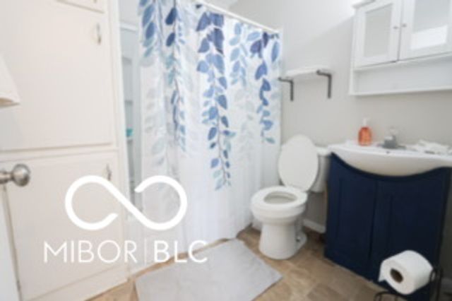 5310 E 16th Street, Indianapolis, IN 46218