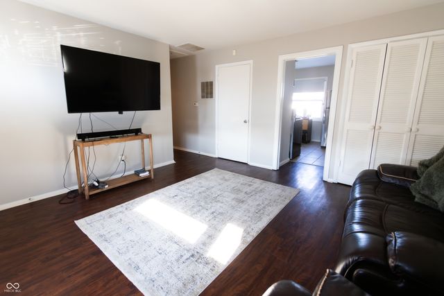 5310 E 16th Street, Indianapolis, IN 46218