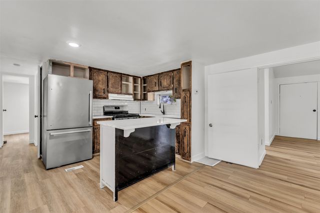 116 Kennedy, Whitney, TX 76692