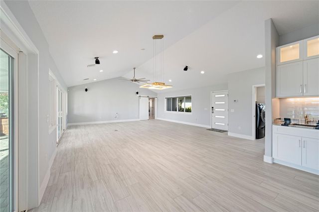4931 DORA DRIVE, Mount Dora, FL 32757
