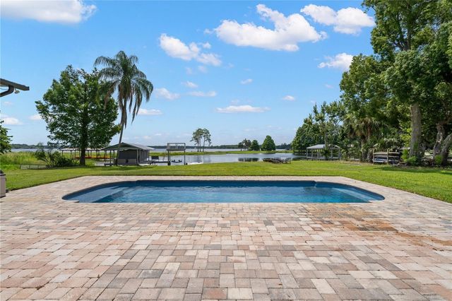 4931 DORA DRIVE, Mount Dora, FL 32757