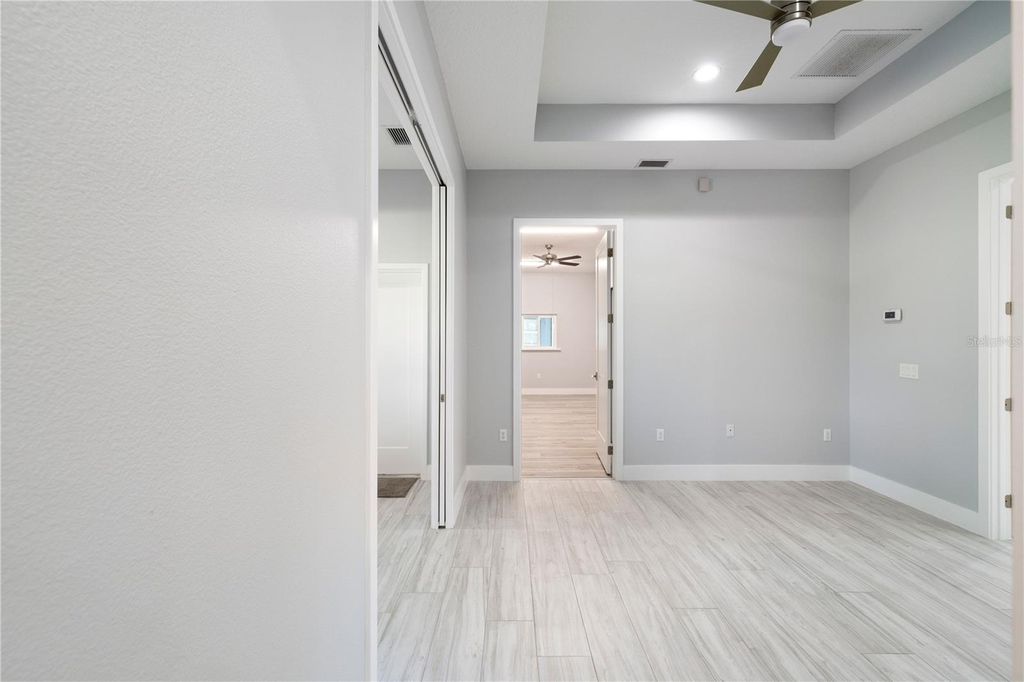 Image 24 of property listing at 4931 DORA DRIVE, Mount Dora, FL 32757