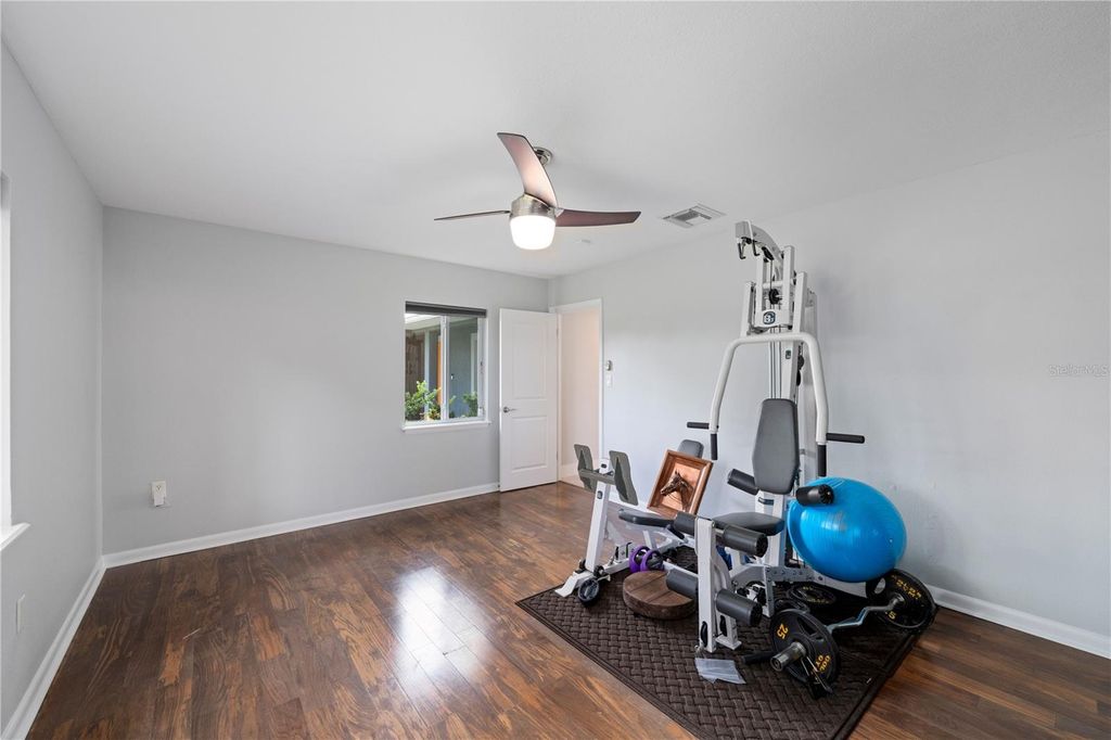 Image 49 of property listing at 4931 DORA DRIVE, Mount Dora, FL 32757
