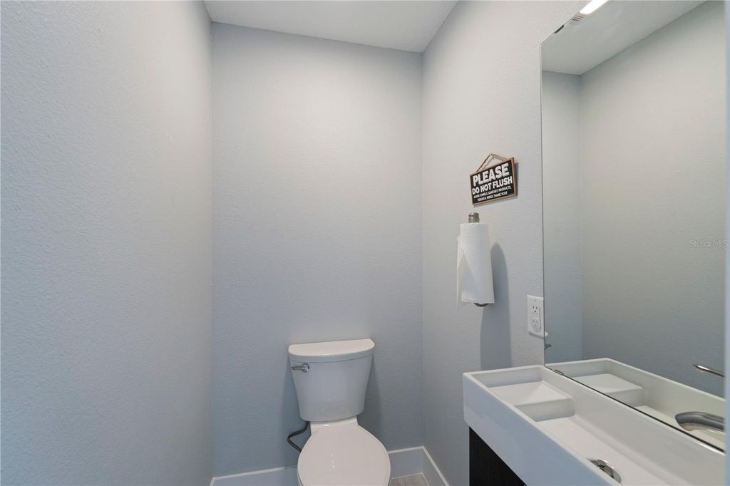Image 53 of property listing at 4931 DORA DRIVE, Mount Dora, FL 32757