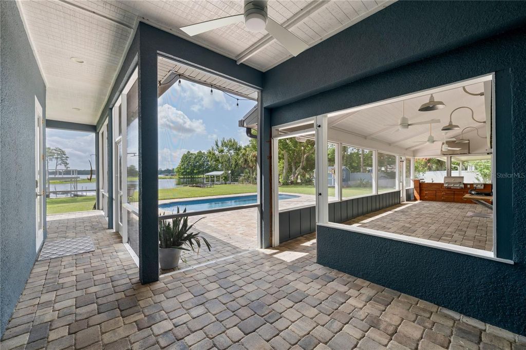 Image 58 of property listing at 4931 DORA DRIVE, Mount Dora, FL 32757