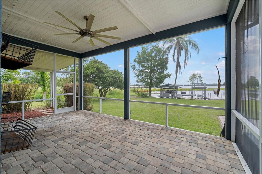 Image 59 of property listing at 4931 DORA DRIVE, Mount Dora, FL 32757