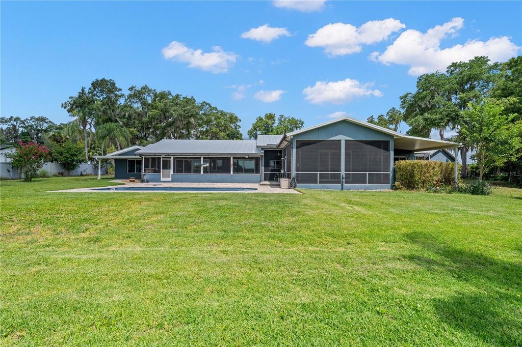 Image 76 of property listing at 4931 DORA DRIVE, Mount Dora, FL 32757