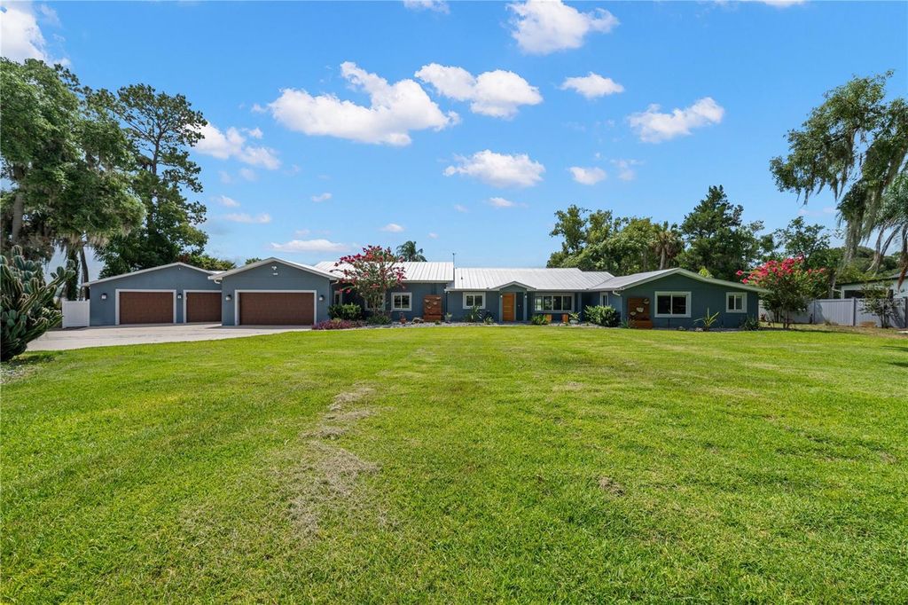 Image 82 of property listing at 4931 DORA DRIVE, Mount Dora, FL 32757