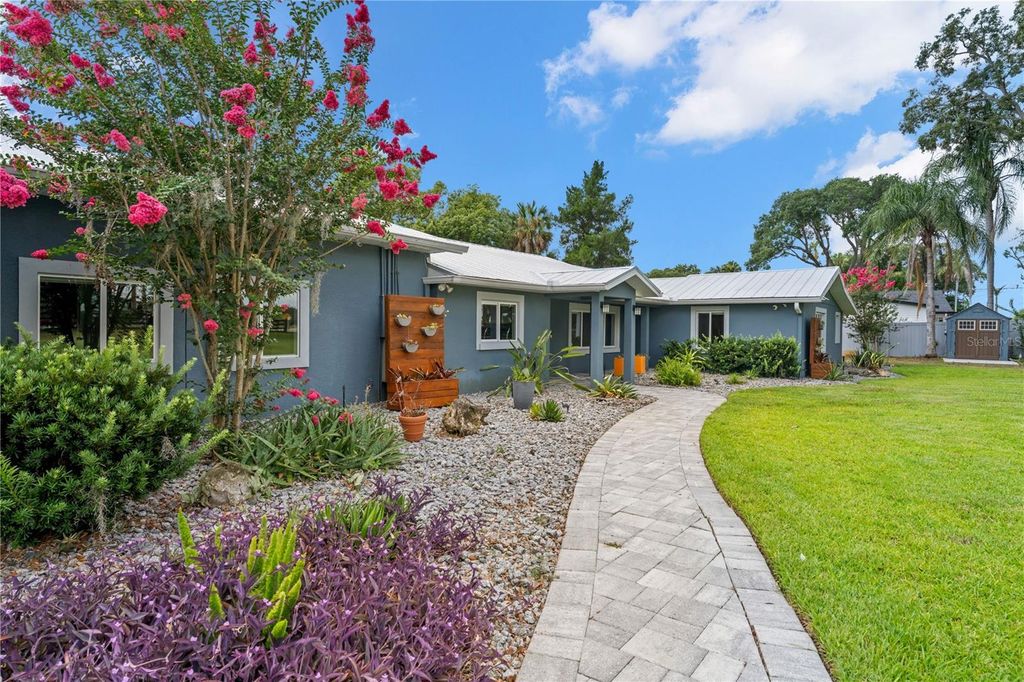 Image 83 of property listing at 4931 DORA DRIVE, Mount Dora, FL 32757