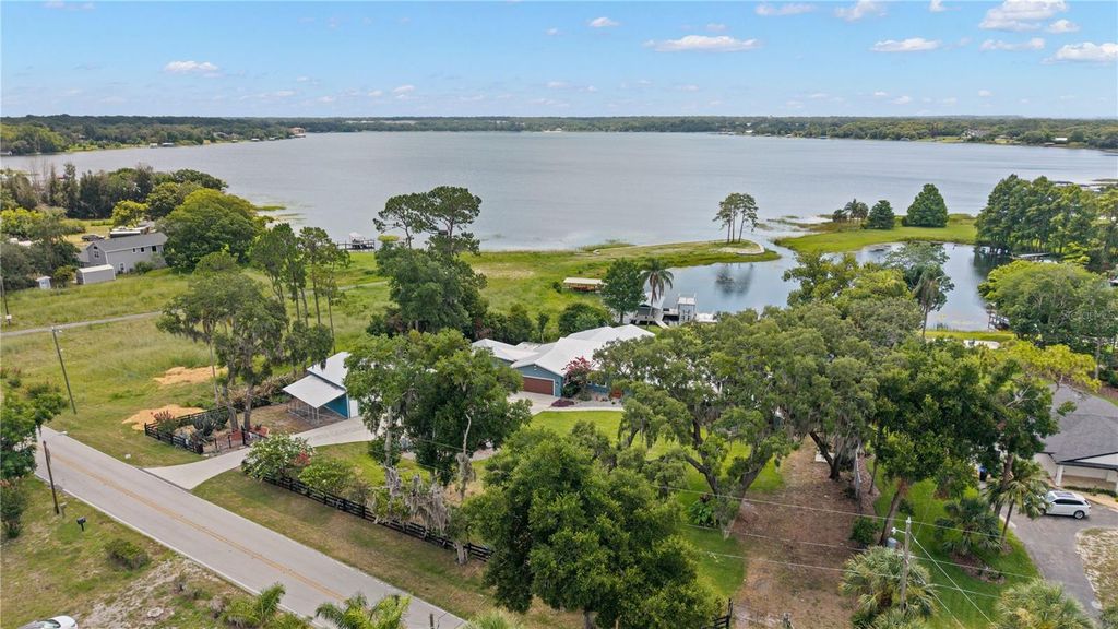 Image 88 of property listing at 4931 DORA DRIVE, Mount Dora, FL 32757