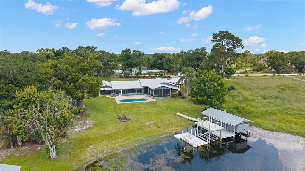 Image 91 of property listing at 4931 DORA DRIVE, Mount Dora, FL 32757