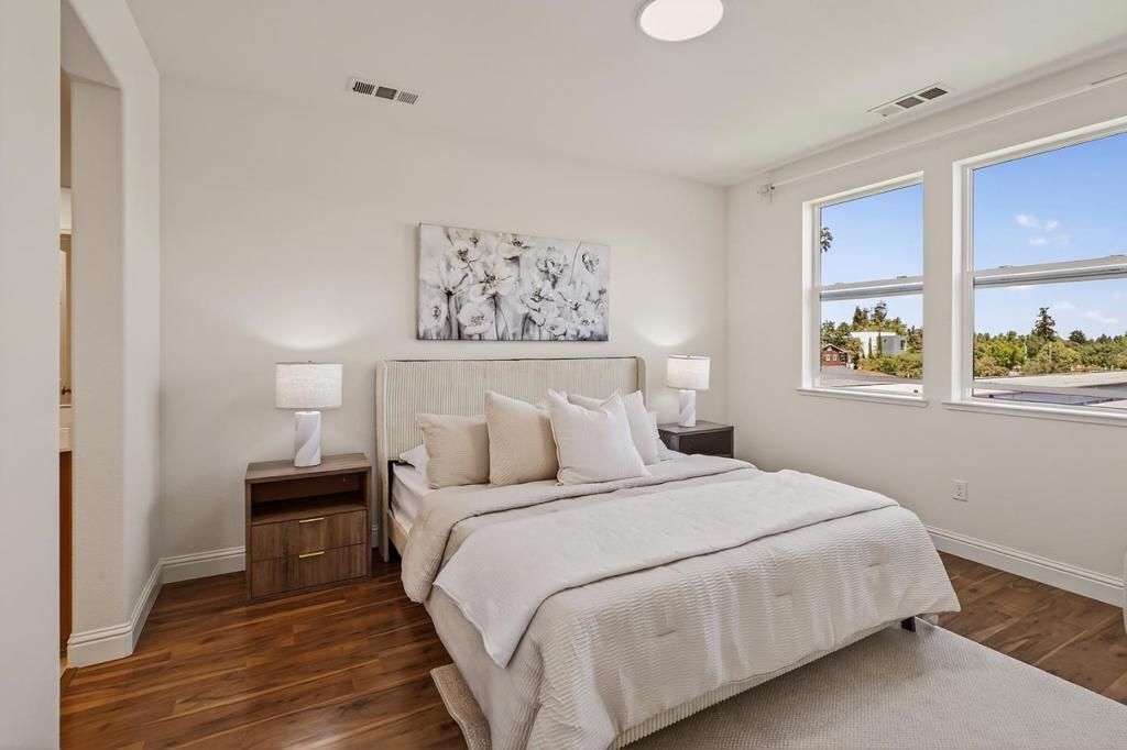 Image 7 of property listing at 391 Charles Morris Terrace, Sunnyvale, CA 94085