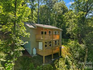212 Brigsy Lane, Whittier, NC 28789