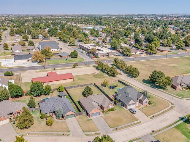 1240 Penny Lane, El Reno, OK 73036