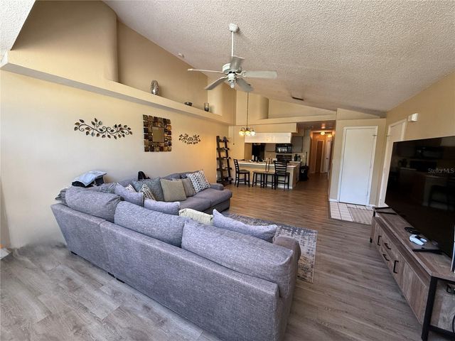 2006 ROYAL BAY BOULEVARD 126, Kissimmee, FL 34746