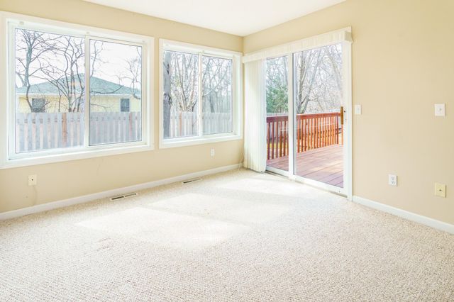 9125 Medley Circle, Golden Valley, MN 55427